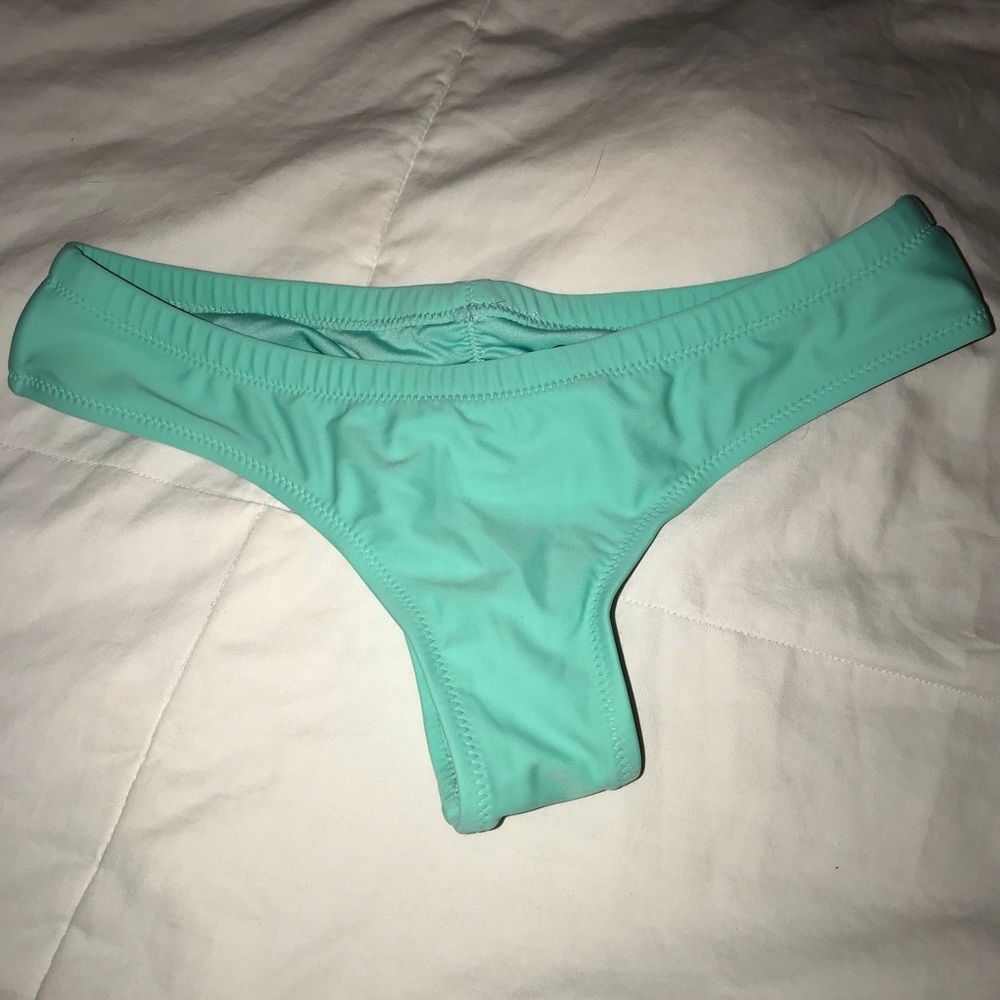 super cheeky volcom bathing suit bottoms